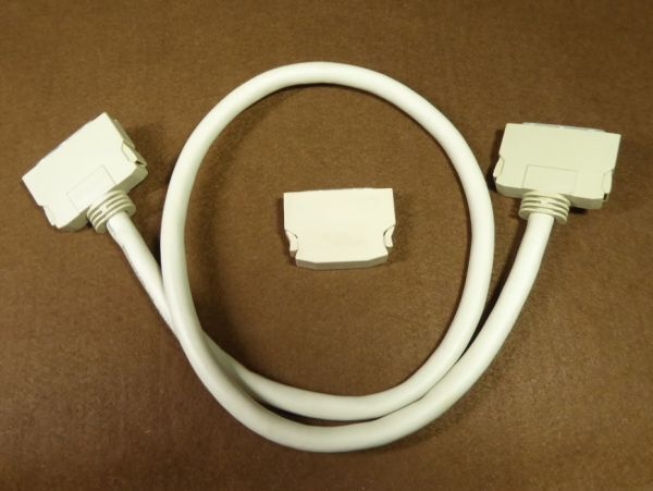 SCSIケーブル ハーフピッチ50ピン - ハーフピッチ50ピンとターミネータ ハーフピッチ50ピン 動作未確認 ジャンク拍卖