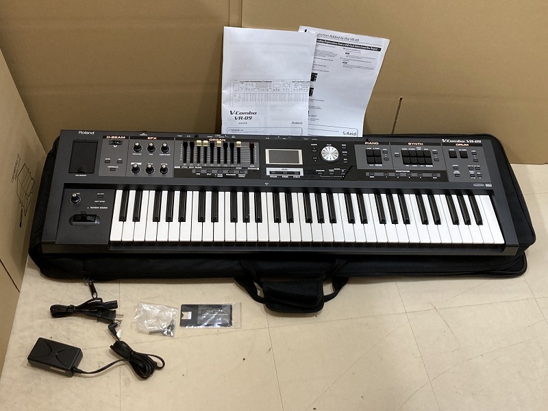 ■Roland/ローランド■61鍵盤/プロスペックシンセサイザー■V-Combo VR-09■中古■ ★即決★拍卖