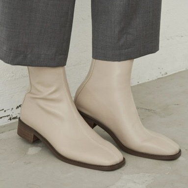 ★ 即決・送料無料 ★ 新品 Aunt Marie's アントマリーズ スクエアトゥストレッチレザーブーツ S アイボリー拍卖