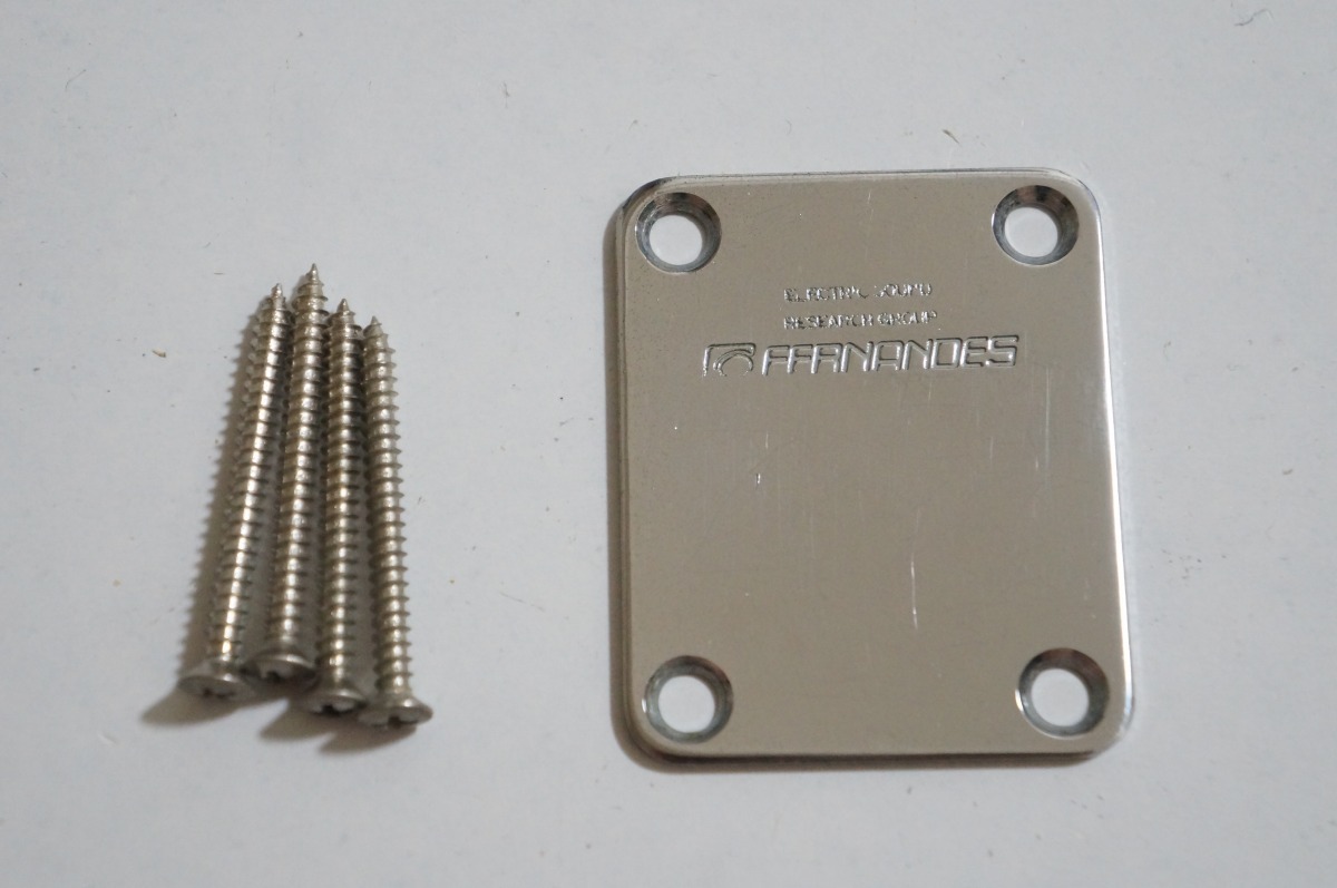 Fernandes 石ロゴ ネックプレート RST Revival フェルナンデス リバイバル 1982年 ネジ付き拍卖