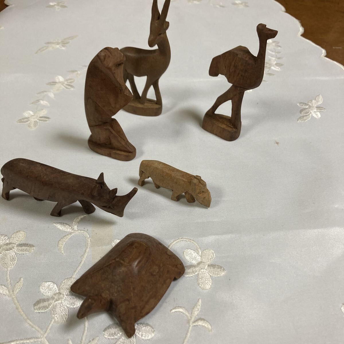 ★☆1, 南アフリカ周遊土産アフリカンサファリ ケープタウン木彫り動サイ、ダチョウ亀☆★拍卖