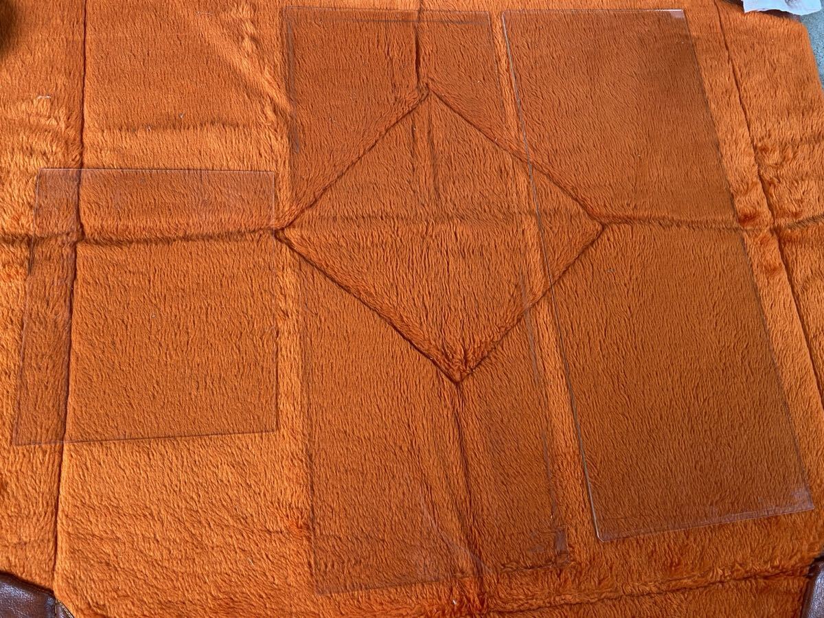 ガラス板 板ガラス 3枚 辺縁一部かけあり 233x195、565x209、525x207mm いずれも厚さ2mm拍卖