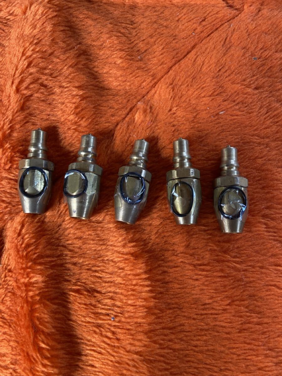 【送料無料】R3/8カプラ-プラグ バルブ式 真鍮性 中古品 作動確認済み 4個セット拍卖