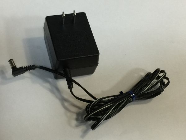 ACアダプター サンヨー AD965-1 DC9V 0.6A 2F94AA拍卖