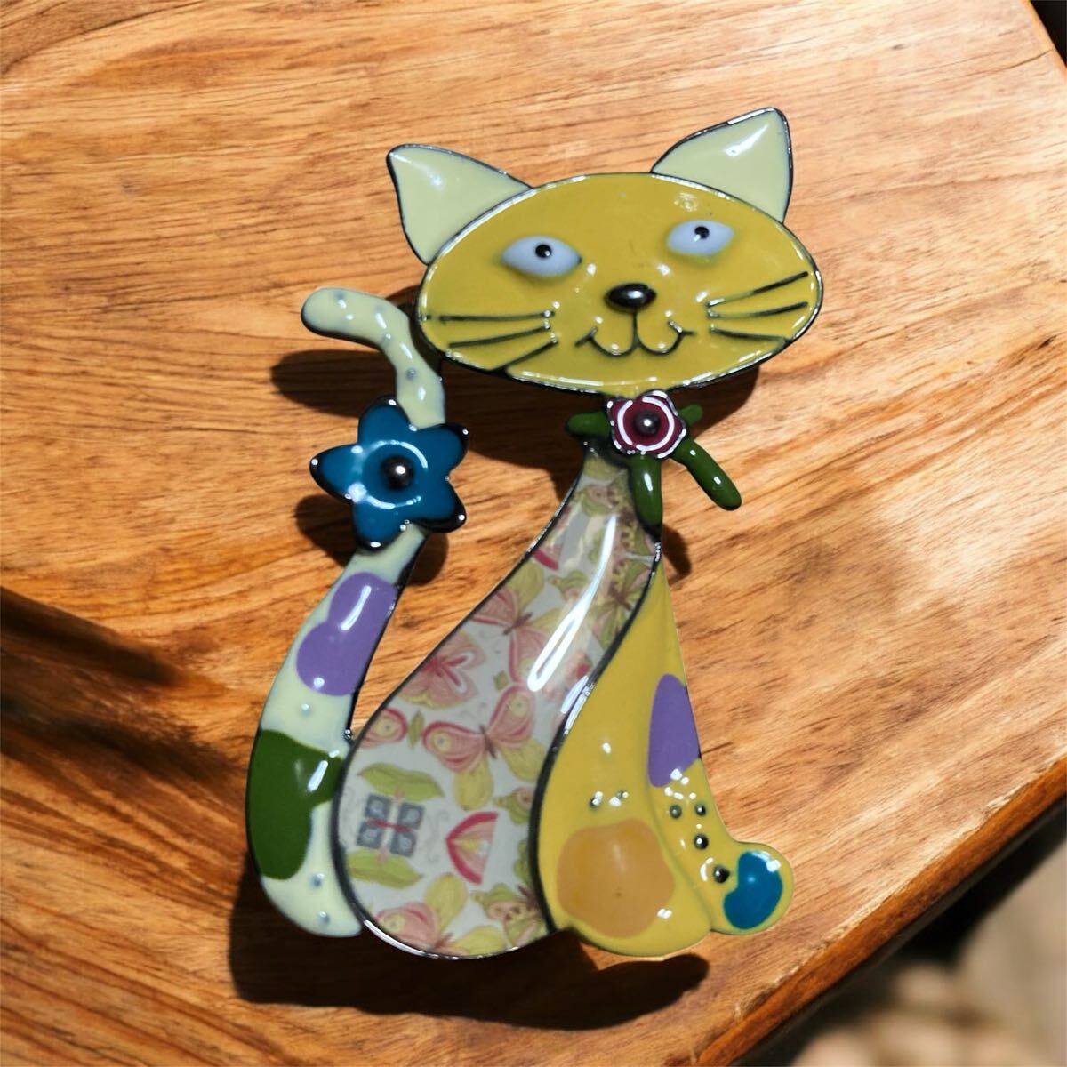【ブローチ】エナメル 猫 シュール 可愛い 個性的 ユニーク ハロウィン ギフト コサージュ ネコ キャット 黄色 アクセサリー拍卖