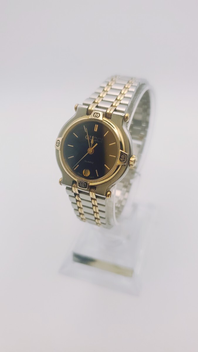 【稼働品】箱付き。 グッチ GUCCI 9000L 。 クォーツ ホワイト文字盤拍卖