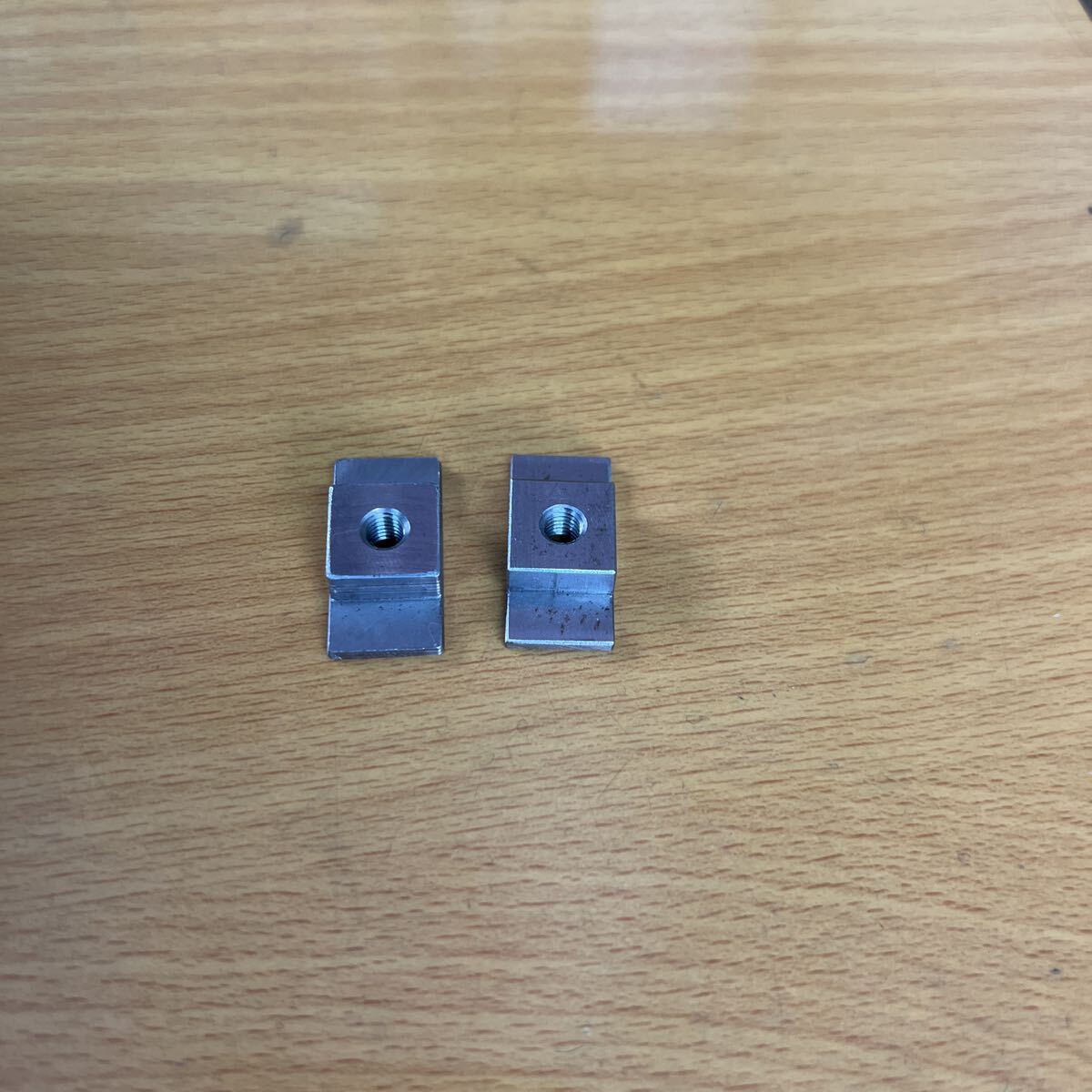 モンキー、ゴリラにダックスDAXシャリーのリフレクターを取り付ける為の溶接部材ナット左右セット鉄製拍卖