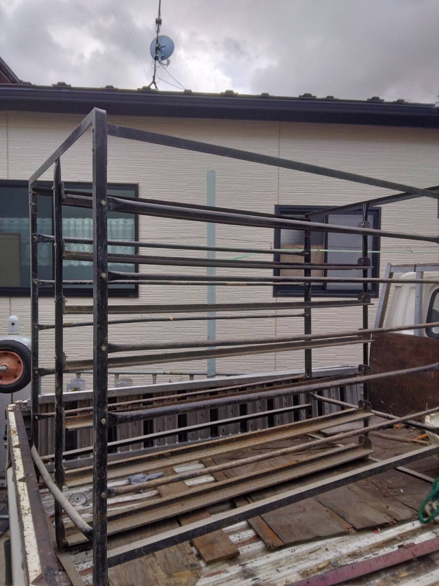 田植えの苗運搬コンテナ(軽トラ搭載 仕様)お安く だします。拍卖