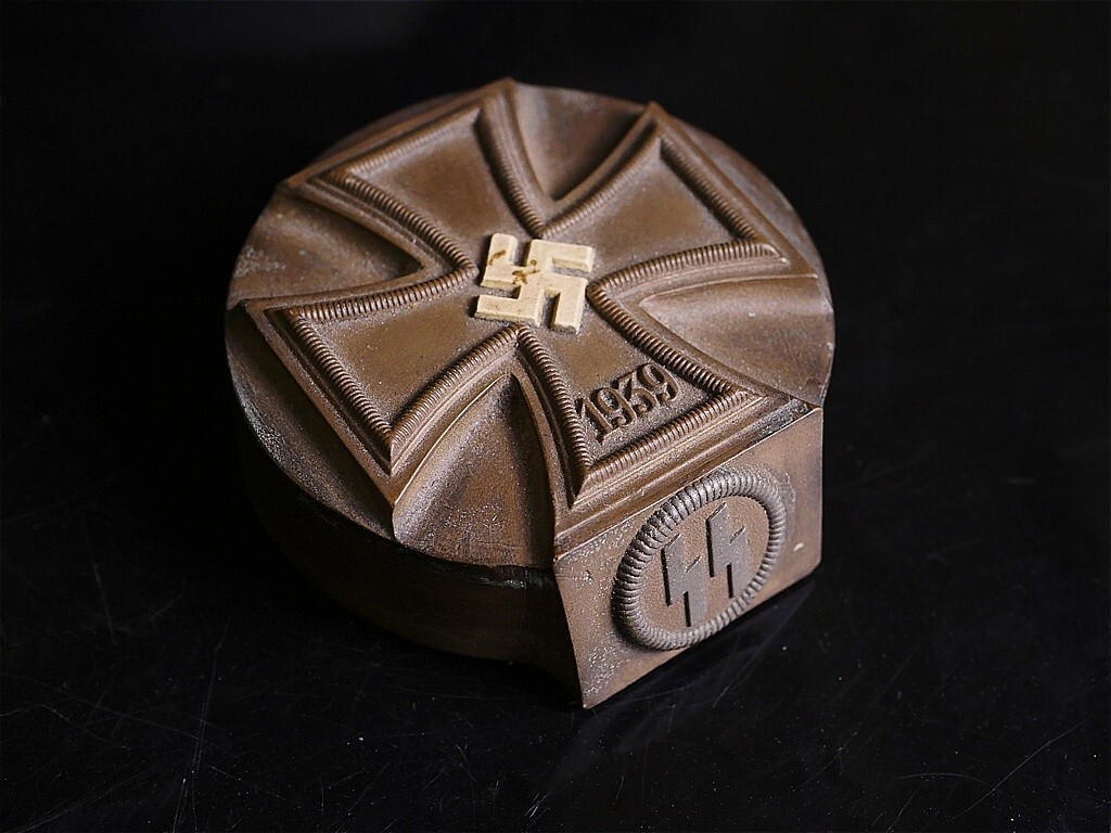 WWⅡ ドイツ国防軍 文鎮 ミリタリー 時代 軍装品_K_k186拍卖