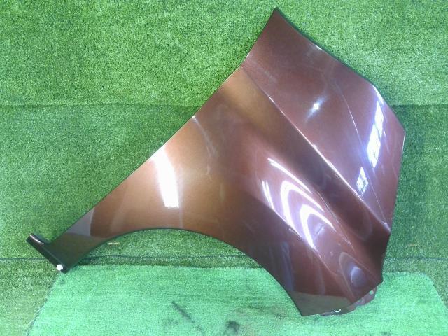 デイズルークス DBA-B21A 右フロントフェンダーパネル C12拍卖