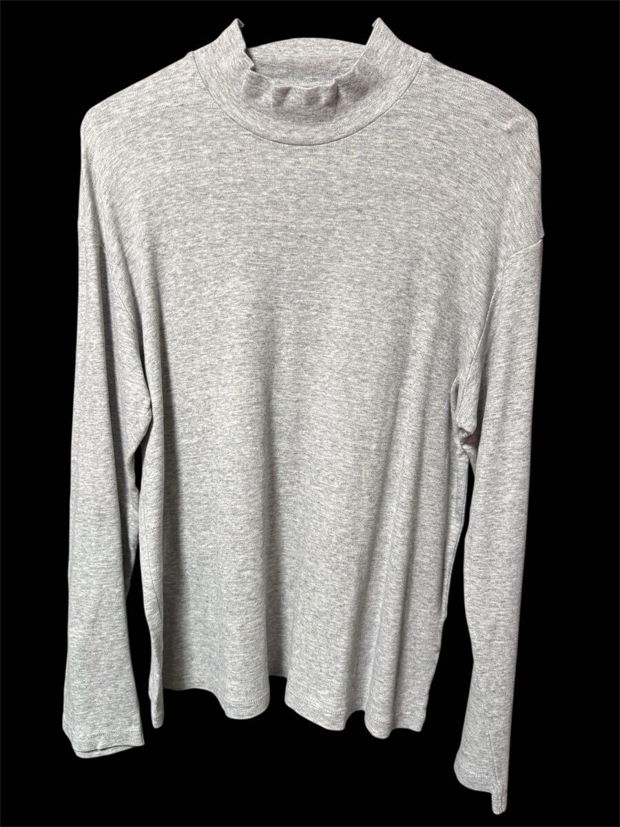 【ユニクロ】グレーハイネックコットンロンT♪拍卖