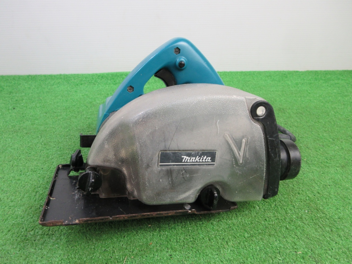 訳アリ【 マキタ / Makita 】 5023KB 3型防じんマルノコ ※カバーのホース接続部フタの爪が割れてます拍卖