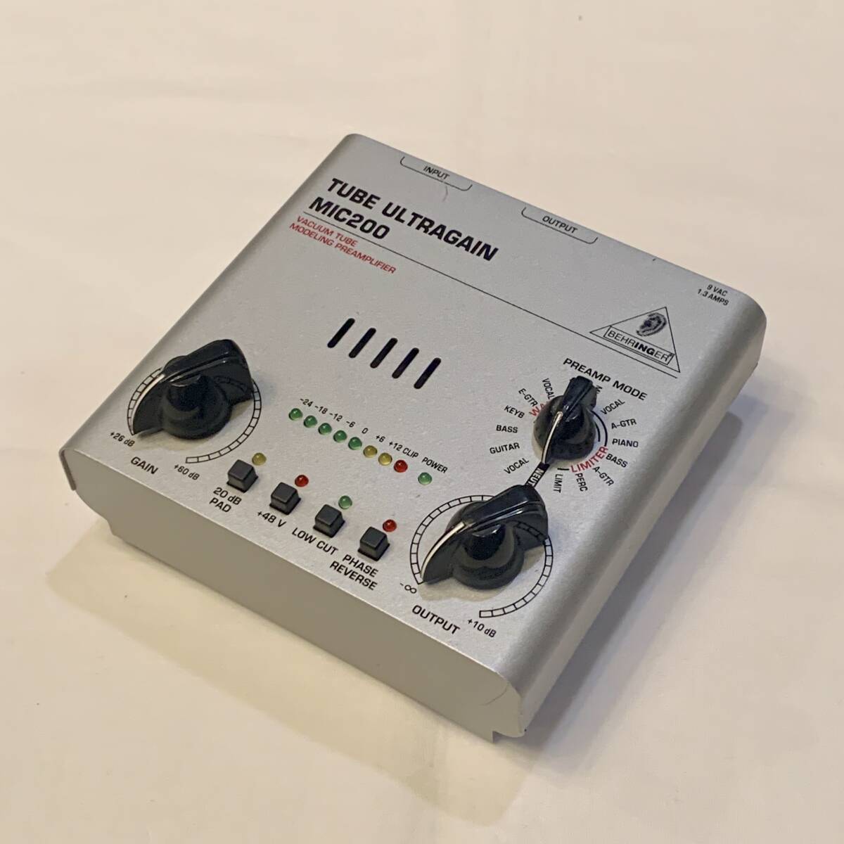 【中古品】BEHRINGER(べリンガー)/ TUBE ULTRAGAIN MIC200 ミキサー/マイクプリアンプ拍卖