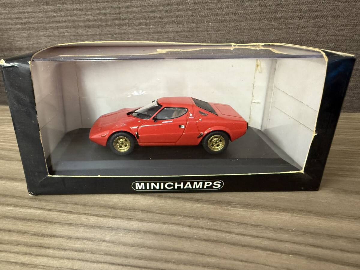 ●S7-9-167 ミニチャンプス製 1/43スケール ランチア・ストラスト コレクター ミニカー拍卖