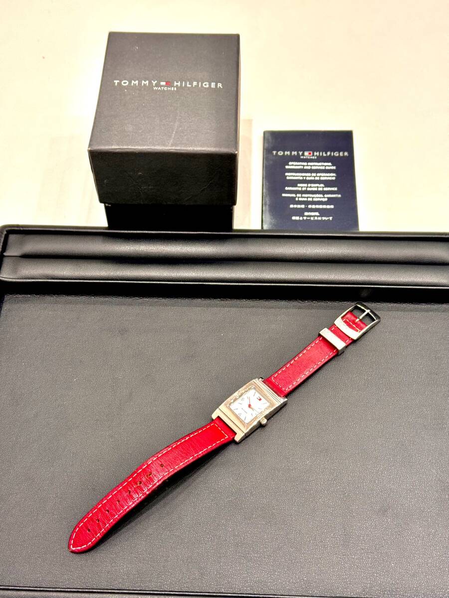 N7-9-42 TOMMY HILFIGER リバーシブル 腕時計 新品電池交換済み 中古保管品拍卖