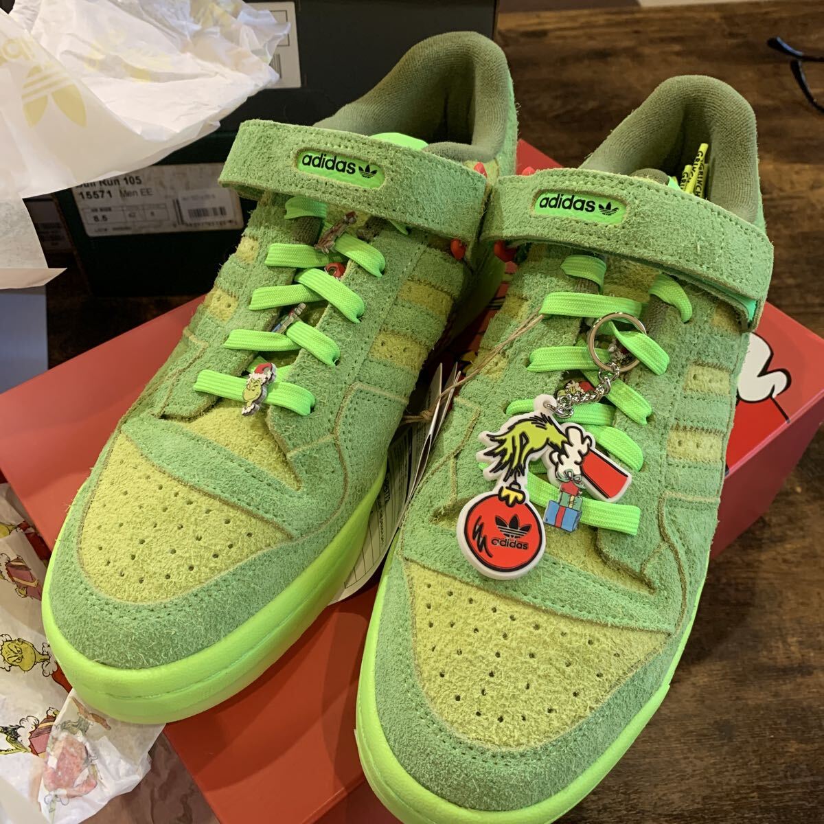 adidasフォーラムロウ グリンチ拍卖