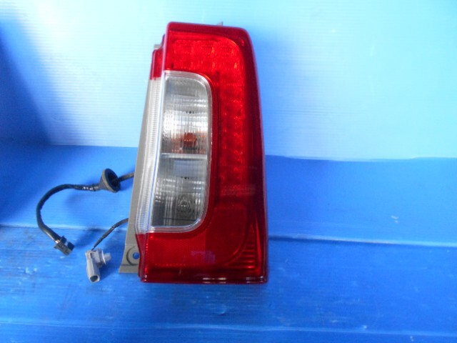 903218 ダイハツ タント LA600S テールランプ右拍卖