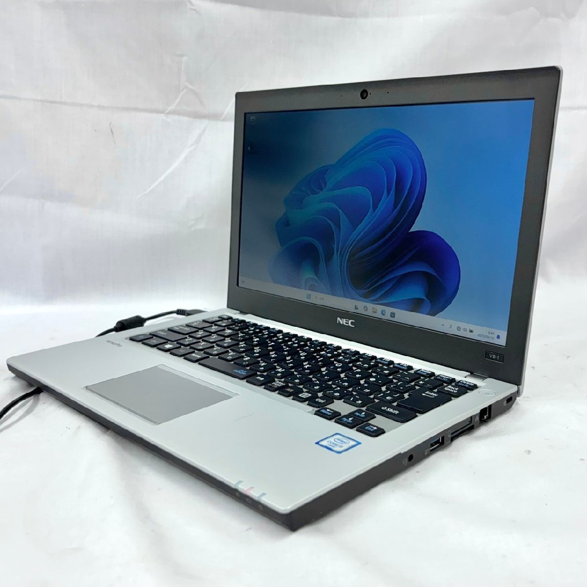 MI1406S【第6世代 i3/ジャンク品/BIOSロック】NEC VersaPro PC-VK23LBZDT CPU:Intel(R)Core(TM) i3-6100U @2.30GHz メモリ:8GB SSD:128GB N拍卖