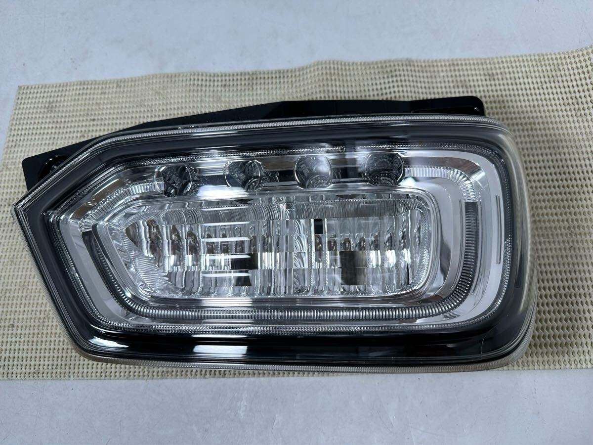 M39-6-2 ワゴンRスティングレー 右 MH35S MH55S D206 テールライト拍卖