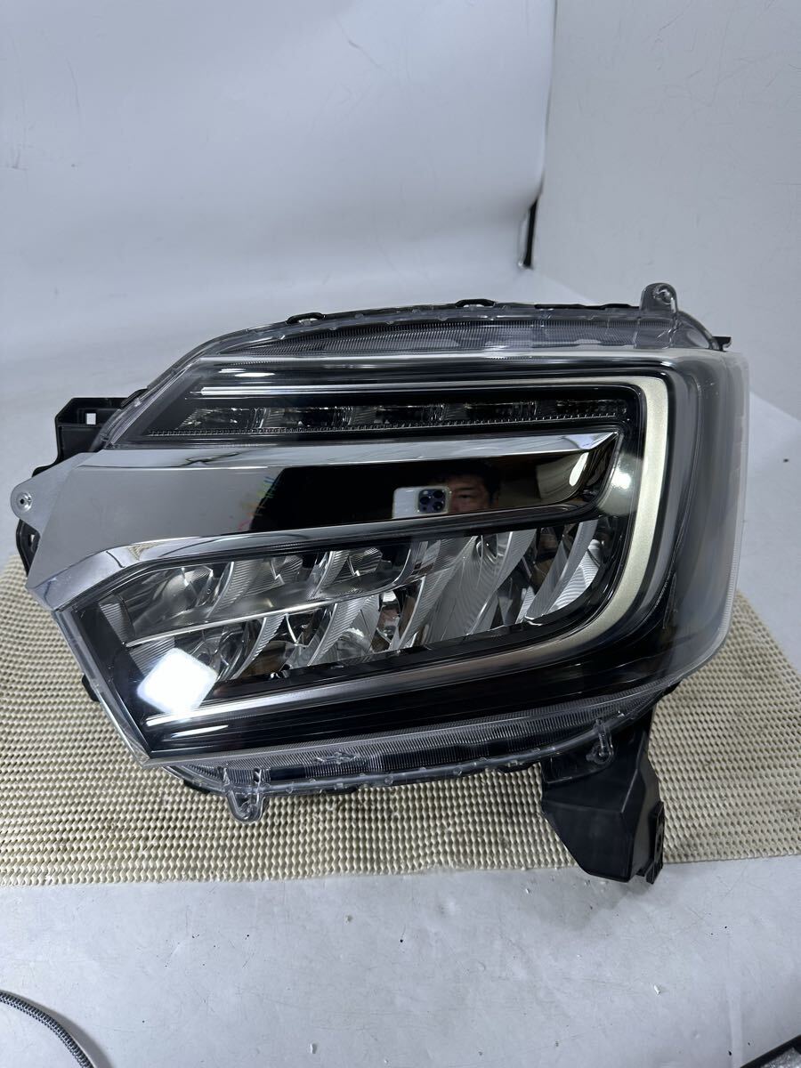M39-2-3 N-BOXカスタム 左 JF3 JF4 W3106 LED ヘッドライト拍卖