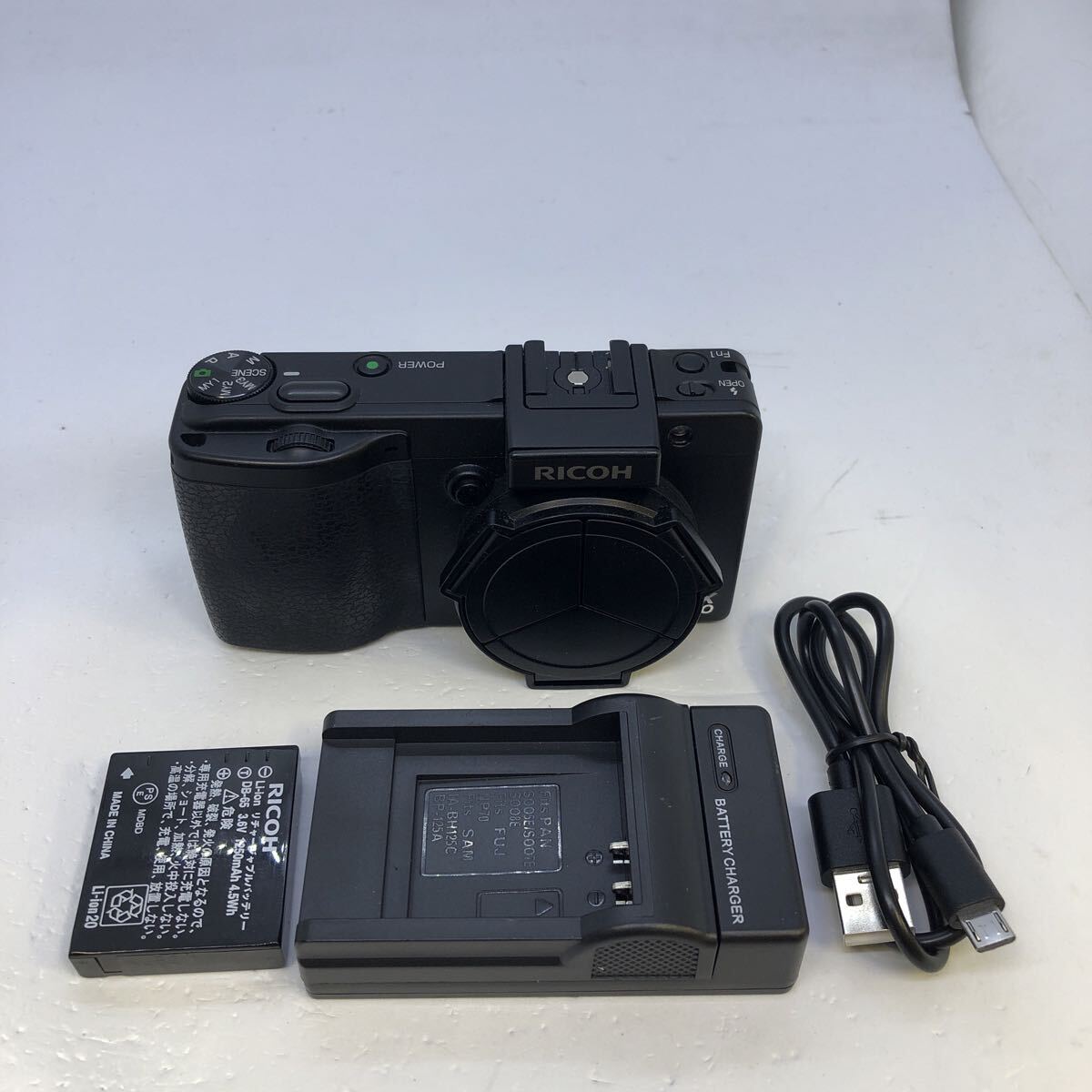 ★美品★安心動作保証付き★ RICOH リコー コンパクトデジタルカメラ GX200 ☆ショット回数 946回☆ 1円〜拍卖