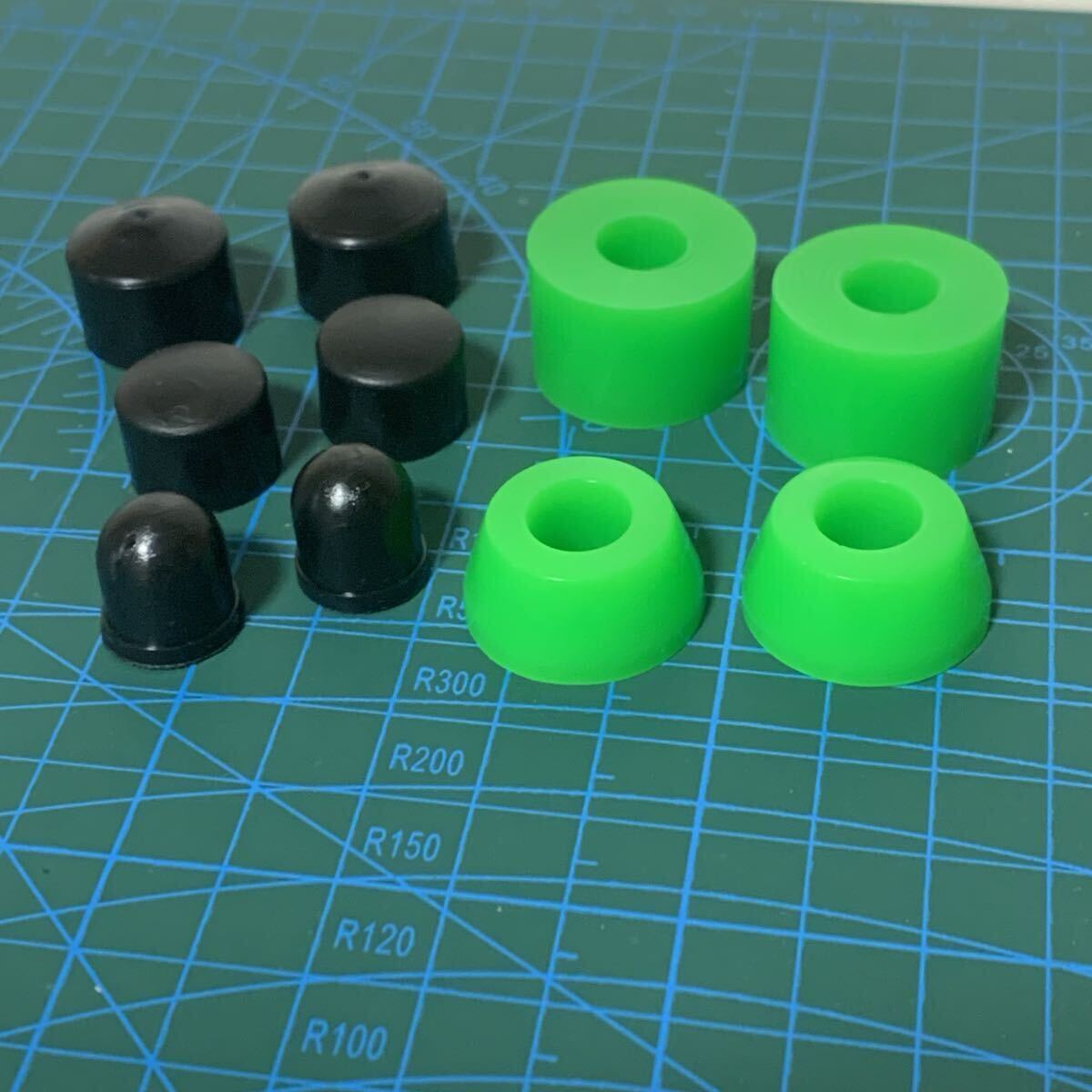 グリーン スケートボード ロングボード トラックブッシュセット トラック付属品 スケボー 紫拍卖