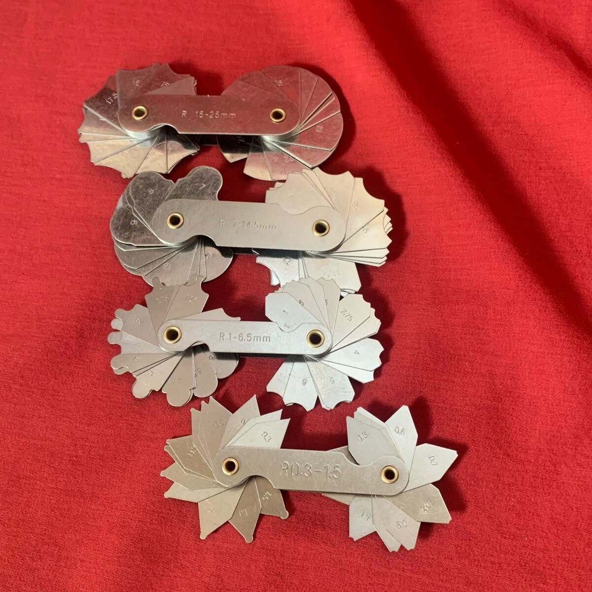 4個セット 半径ゲージ メタル製 測量ツール ラジアスゲージ 円形 内径拍卖