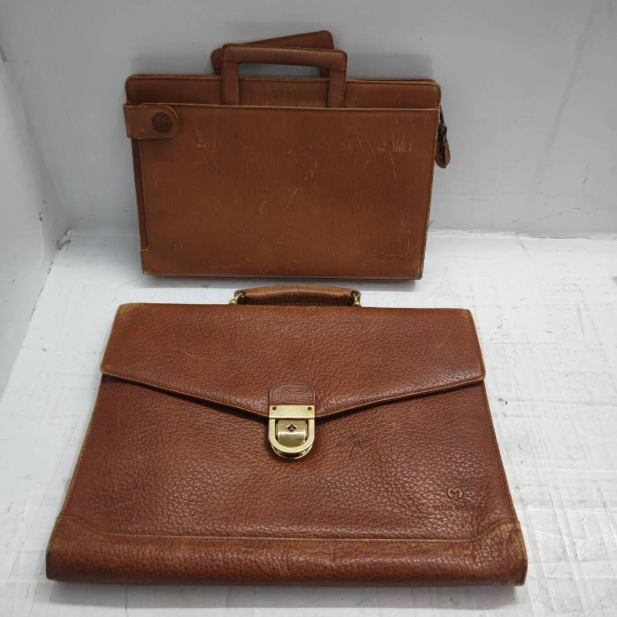 送料無料h61909 セカンドバッグ 鞄 2点セット レザー ハンティングワールド ミラショーン拍卖