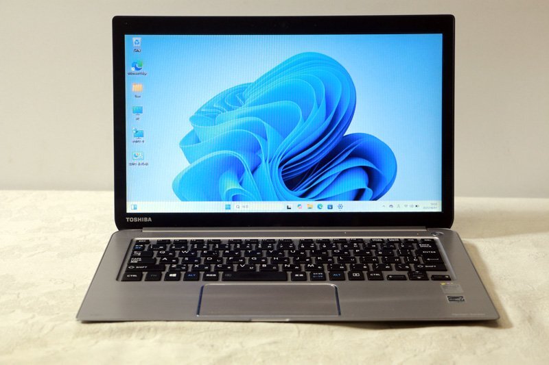 東芝 KIRA V634/W6K PV63426KNUSW Core i7 4500U 1.80GHz 8GB SSD256GB Win11 カメラ Bluetooth 3ヶ月保証 wn8803拍卖