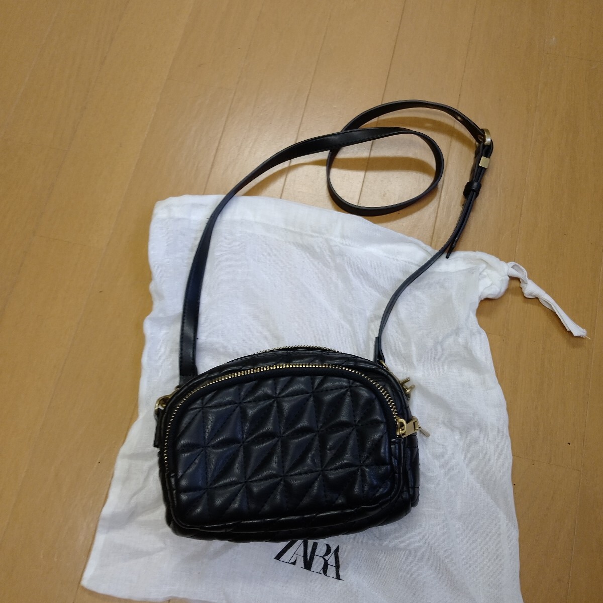 ZARA キルティングミニショルダー高さ×幅×マチ 13×20×5.5cmショルダーストラップ取り外し可能  ブラック 黒拍卖