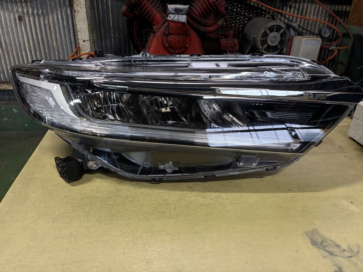 ジャンク ホンダ シャトル GP7 右側 運転席側 LED ヘッドライト STANLEY W2386 傷、ステー割れ有り拍卖