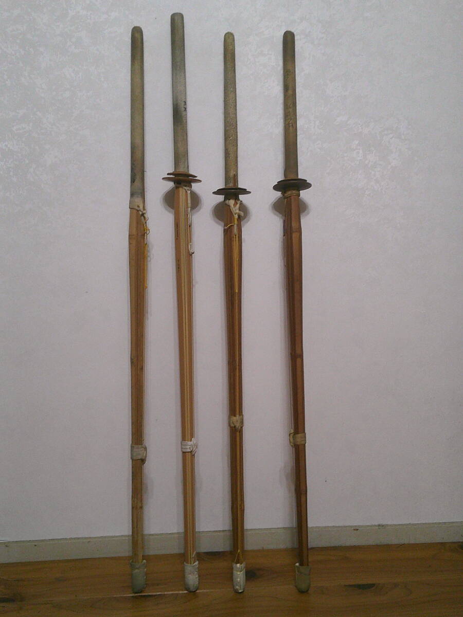 【時代屋】竹刀4本 中古品 1m13cm HASEGAWA CF-37M 他 (159)拍卖