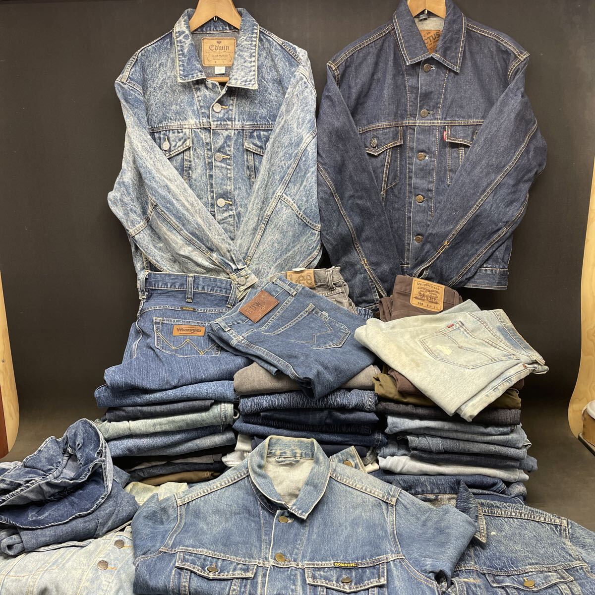 G3511 【大量! 約25㎏ 中古デニム 他 まとめて!】 メンズ レディース リーバイス ボブソン カクタス エドウィン ラングラー ノーブランド拍卖