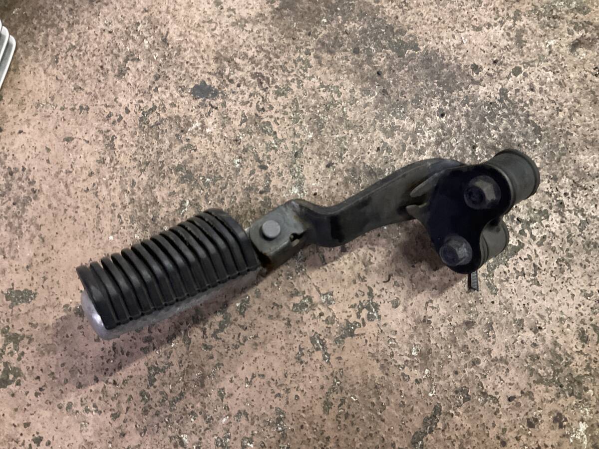 ドラッグスター250 純正 右側 フロント ステップ VG02J ヤマハ DragStar キャブ車拍卖