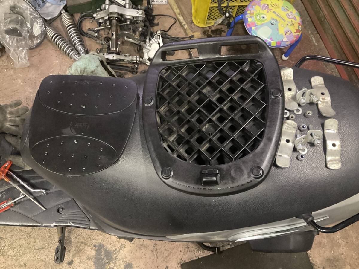 GIVI ジビ モノロック ベース givi モノロックケース用 リアボックス用 ベースプレート拍卖