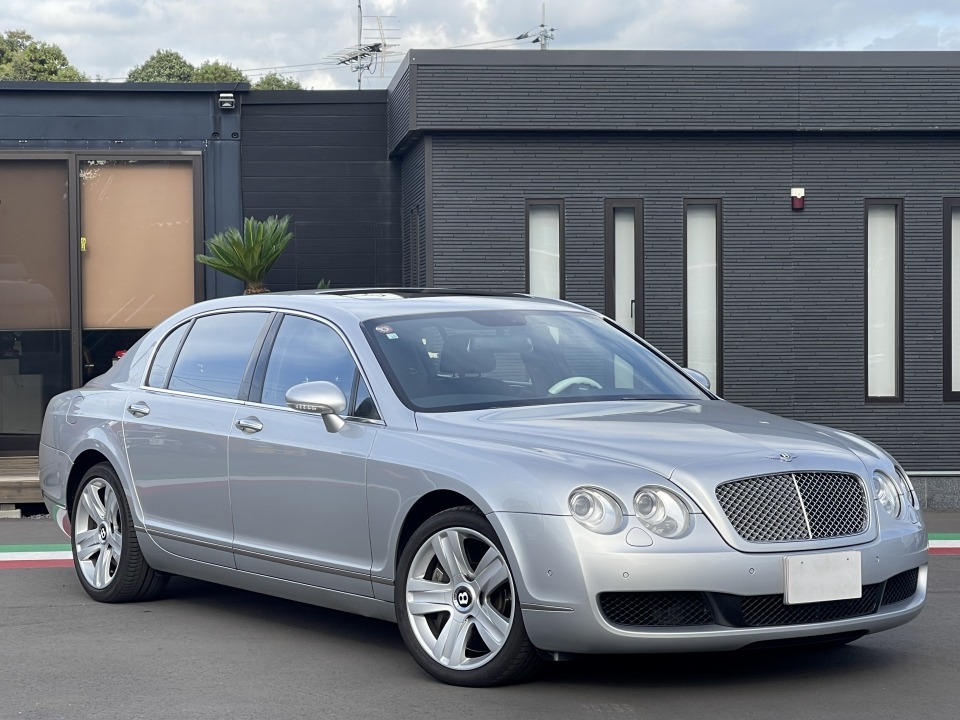 左ハン ベントレー フライングスパー V12 6.0ツインターボ 4WD ディーラー車 黒革 SR付 ナビ 純正AW 車検満タン引渡し 茨城県拍卖