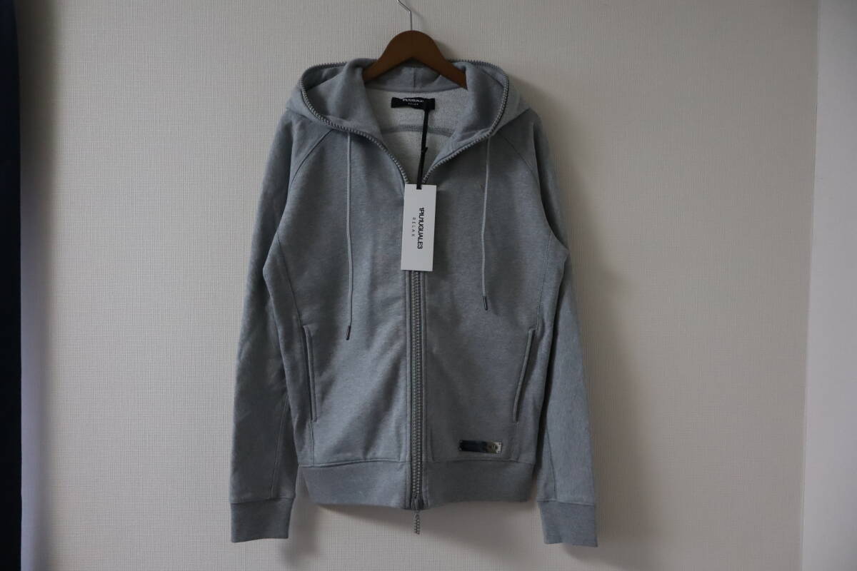 ☆1PIU1UGUALE3 RELAX/ウノピュウーノウグァーレトレ☆未使用 1円スタート!!シルバーロゴプレート スウェットフーディーサイズ:L拍卖