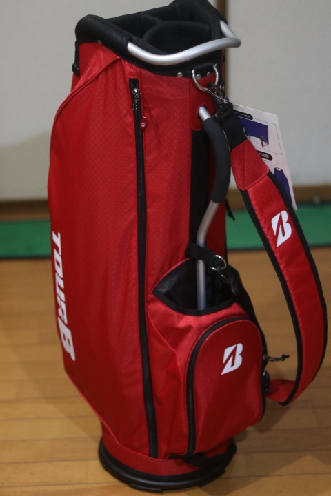 【全国送料無料】【新品軽量1.9kg】ブリヂストン ゴルフバッグ TOUR B キャディバッグ アルミフレームモデル(9.5型) CBG021拍卖