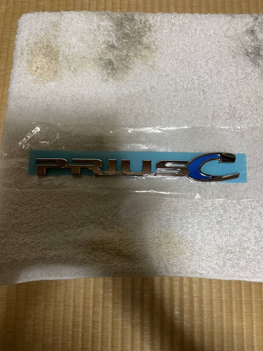 トヨタ純正 アクア(NHP10) 輸出仕様プリウスC エンブレム 新品拍卖