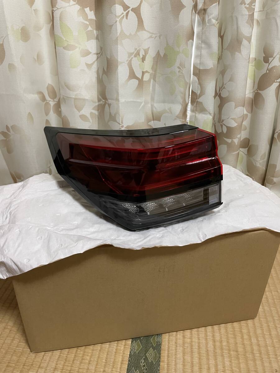 日産純正ノートオーラ(FE13) テールランプ 左側 外側 26555-6XL1A 新品拍卖