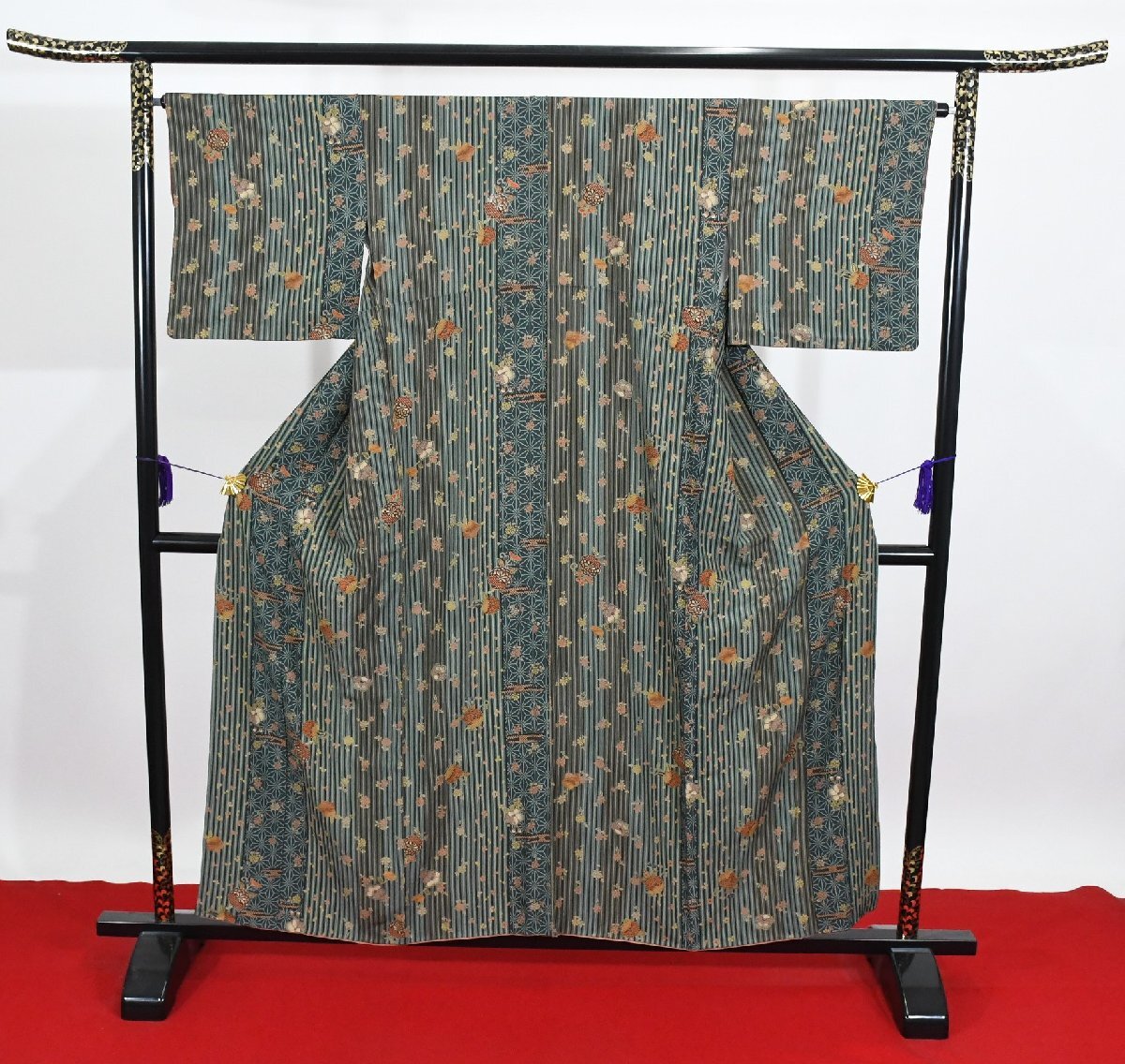 小紋 着物 袷 縞々 花 麻の葉 化繊 身丈150cm 裄丈65cm ★ kb-7258 桜庭呉服店拍卖