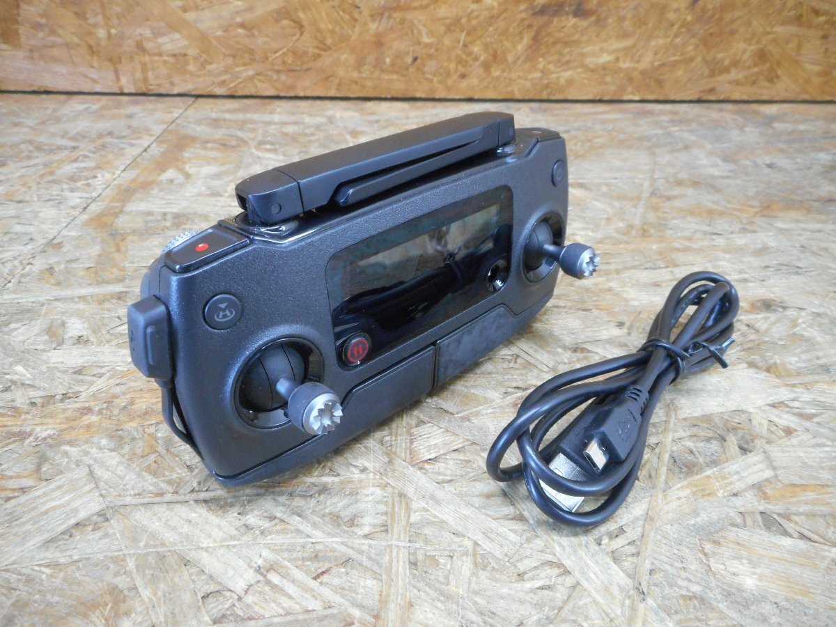 ◎【通電のみ確認】DJIGL200A ドローン送信機 DJI Mavic Pro用 現状品◎Z-3202拍卖