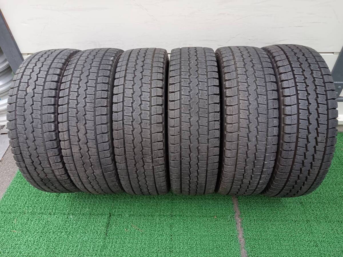 ★残り溝約8.0-11.4mm★21.23年製★ ダンロップWINTER MAXX LT03M 205/70R16 111/109L LT 6本セット スタッドレス C921拍卖