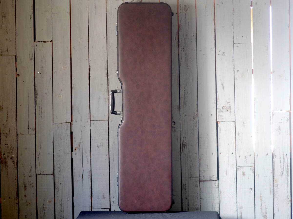 M13729【三味線】ハードケース 茶色 鍵付き 現状 内寸 横103cm奥25cm高さ11.5cmゆうぱっく160サイズ拍卖