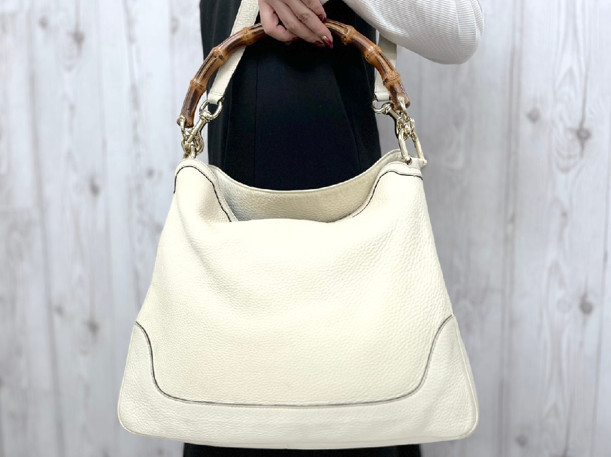 美品 GUCCI グッチ バンブー トートバッグ ハンドバッグ ショルダーバッグ バッグ レザー アイボリー A4収納可 2WAY 91215拍卖