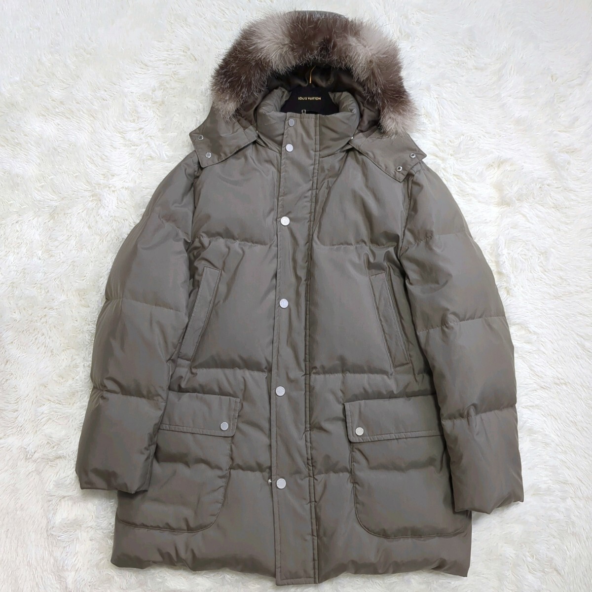 【極美品】バーバリーロンドン ダウンジャケット カーキ 3L相当 大きいサイズ BEN12-710-47拍卖