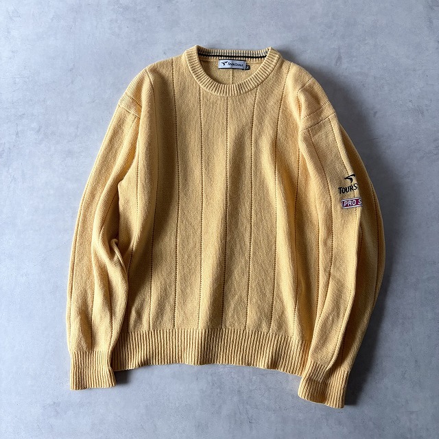 良品 TOURSTAGE PRO SPEC. ツアーステージ プロスペック カシミヤ100% ワッペン 刺繍 クルーネック ニット セーター (M) イエロー r-920拍卖