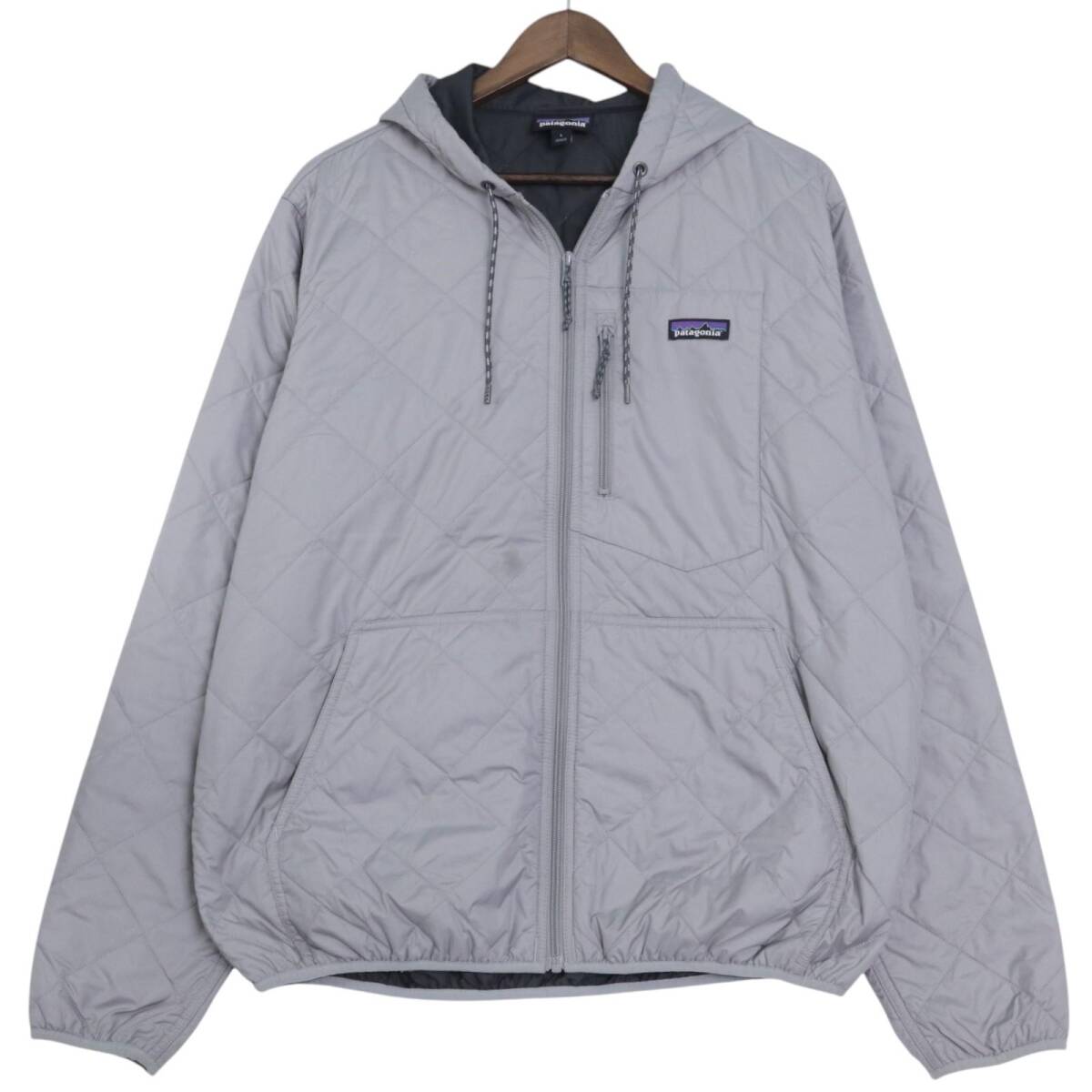 patagonia パタゴニア ダイアモンド キルト ボマー フーディ ジャケット アウトドア グレー(メンズ L )中古 古着 A4497拍卖