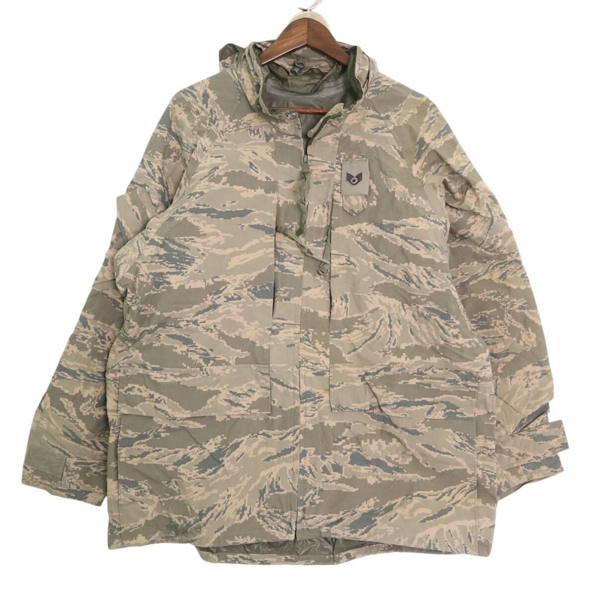 00年代 米軍実物 U.S.AIRFORCE APECS GORETEX パーカー ミリタリー ABUカモ セージグリーン (メンズ LARGE REGULAR) 中古 古着 A3508拍卖