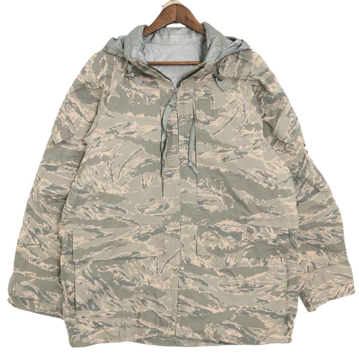00年代 米軍実物 U.S.AIRFORCE APECS GORETEX パーカー ミリタリー ABUカモ セージグリーン (メンズ MEDIUM REGULAR) 中古 古着 A3705拍卖